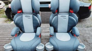 2 kinderzitjes, auto kinderstoelen beschikbaar voor biedingen