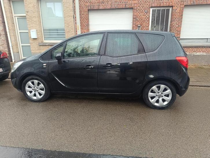 Opel Meriva 1,4 l benzine 94000km, Auto's, Opel, Particulier, Meriva, Trekhaak, Benzine, Ophalen