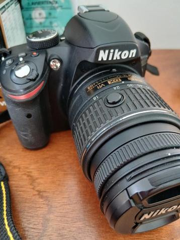 Nikon D3200 + AF-S DX NIKKOR 18-55mm beschikbaar voor biedingen