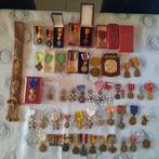 Verzameling eretekens - 53 stuks, Verzamelen, Ophalen of Verzenden, Landmacht, Lintje, Medaille of Wings