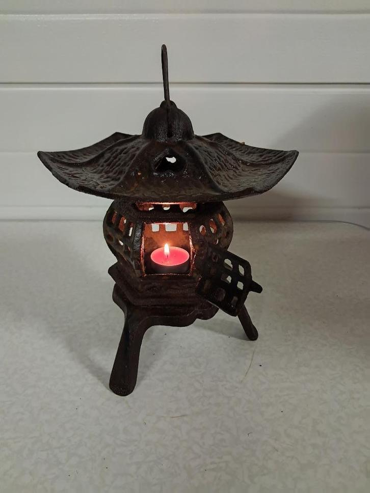 Oude  Japanse Pagode theelichthouder  in smeedijzer, Antiek en Kunst, Curiosa en Brocante, Ophalen of Verzenden