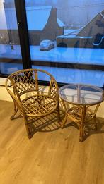 Rotan set stoel + tafel, Ophalen of Verzenden, Zo goed als nieuw
