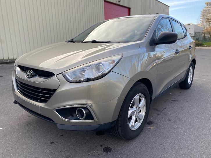Hyundai ix35 2.0crdi 136ch Clim euro5 4 jante en+ 1er prop, Autos, Hyundai, Particulier, iX35, ABS, Airbags, Air conditionné, Alarme
