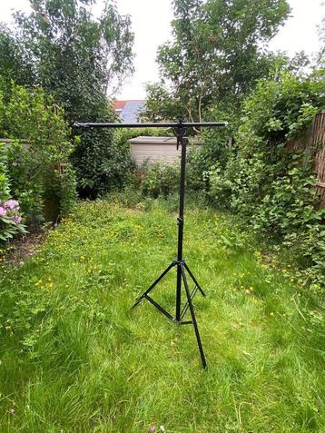 NEEWER Verstelbaar Lampstatief – Alu – 390 cm + weight Bag beschikbaar voor biedingen