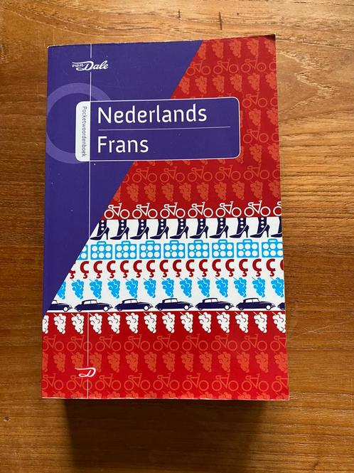 Van Dale pocketwoordenboek Nederlands-Frans, Livres, Dictionnaires, Comme neuf, Français, Van Dale, Enlèvement ou Envoi