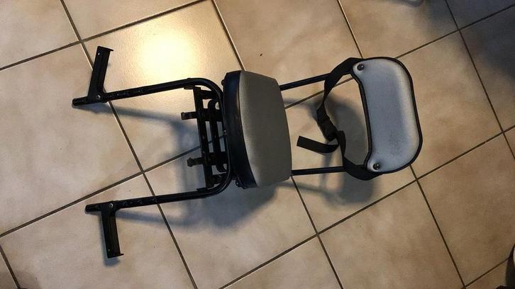 Fietsstoeltje voor achterop / GMC, Fietsen en Brommers, Fietsaccessoires | Fietsstoeltjes, Gebruikt, Achterzitje, Voetsteuntjes