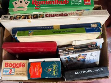 Diversen gezelschapsspellen + DVD’s beschikbaar voor biedingen