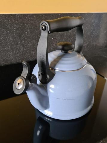 Le Creuset mooie fluitketel “tradition” beschikbaar voor biedingen