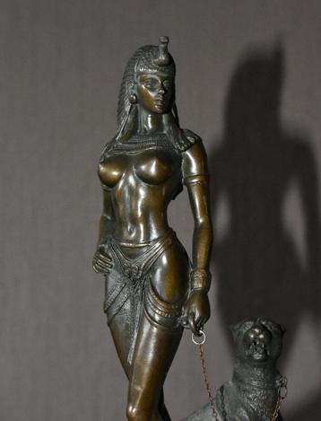 Cleopatra beeld, Enlèvement ou Envoi