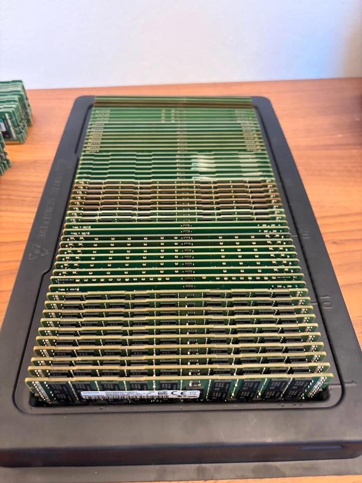 GEVRAAGD! Bulk DDR4/DDR5 Server geheugen 16/32GB/64GB/128GB, Computers en Software, RAM geheugen, Server, DDR4, Ophalen of Verzenden