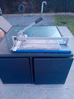 Tegelsnijder, Ophalen, Zo goed als nieuw