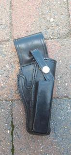 Holster, Verzamelen, Ophalen