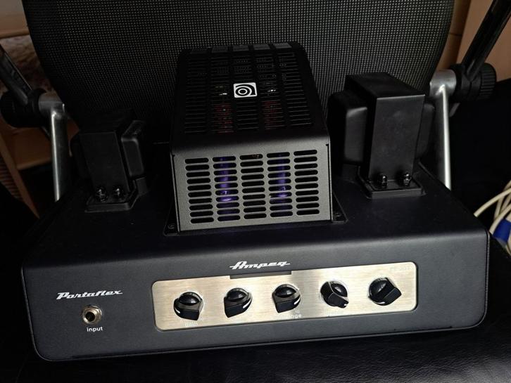 Ampeg PF-20T + SKB flightcase + extra transformer, Muziek en Instrumenten, Versterkers | Bas en Gitaar, Zo goed als nieuw, Basgitaar