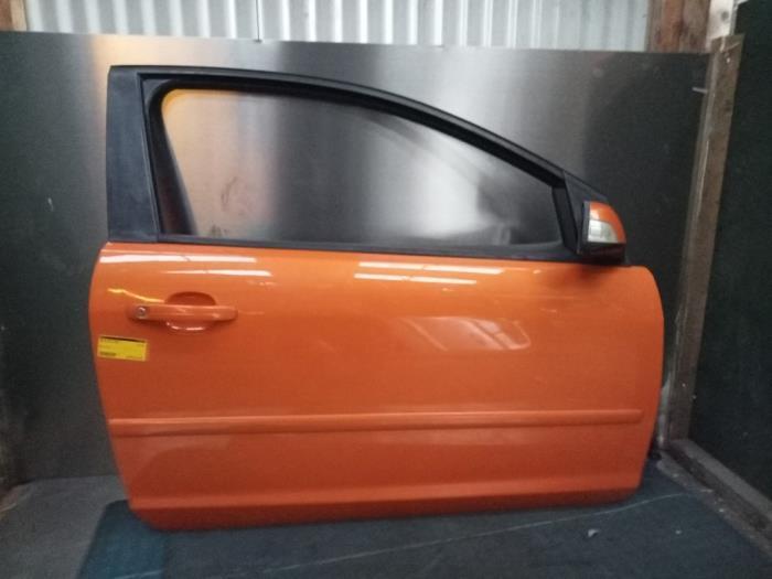 Portier 2Deurs rechts van een Ford Focus (7 3), Auto-onderdelen, Carrosserie, Deur, Ford, Gebruikt, 3 maanden garantie, Ophalen of Verzenden