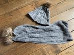 Bonnet - écharpe Mayoral, Enfants & Bébés, Vêtements enfant | Bonnets, Écharpes & Gants, Mayoral, Ensemble, Enlèvement, Utilisé
