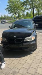 BMW 116i, Petite accident, 1596 cc, 1 Reeks, Zwart, Zwart