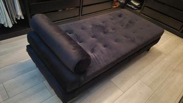 Zwarte velours Daybed beschikbaar voor biedingen