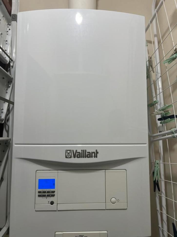 Vaillant ECOTec Pro 286/5-R2, Doe-het-zelf en Bouw, Chauffageketels en Boilers, Zo goed als nieuw, Aardgas, Ophalen