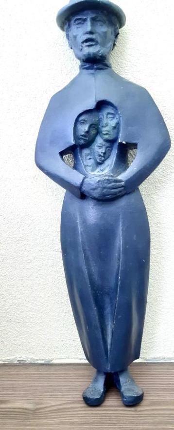 Gipsen beeld van Pater Damiaan.... beschikbaar voor biedingen