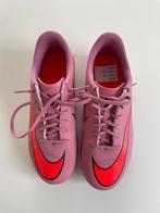 Voetbalschoenen, Sport en Fitness, Voetbal, Ophalen of Verzenden, Zo goed als nieuw, Schoenen