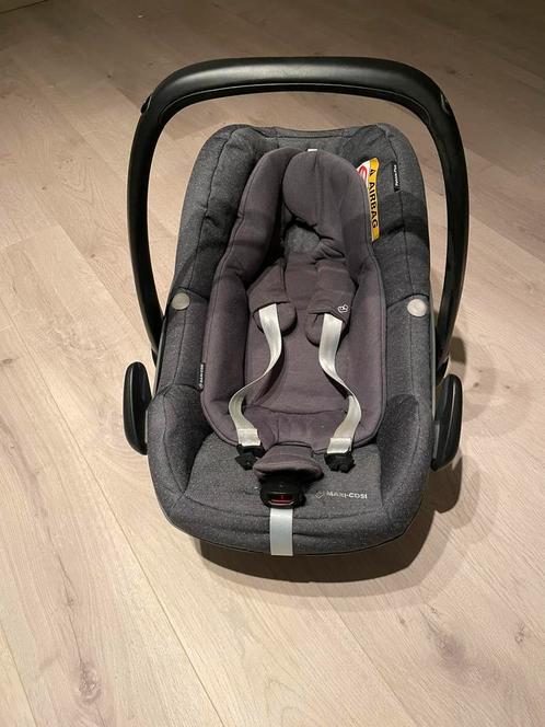 Maxi-Cosi Pebble Plus Dotted Gray + extra accessoires, Kinderen en Baby's, Autostoeltjes, Maxi-Cosi, Ophalen