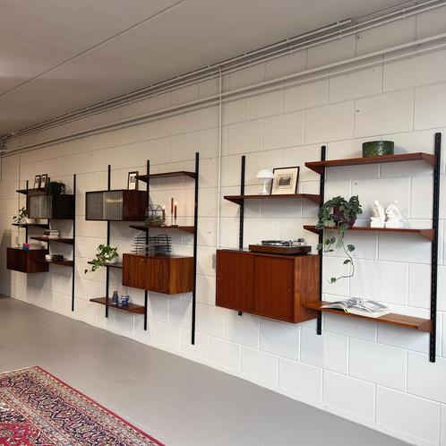 - Vintage wandmeubels, Deens •Kai Kristiansen• -, Huis en Inrichting, Kasten | Wandmeubels, Ophalen of Verzenden