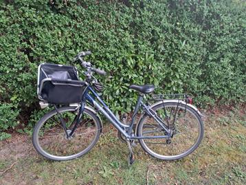 Stadsfiets + kinderzitje, Fietsen en Brommers, Ophalen of Verzenden