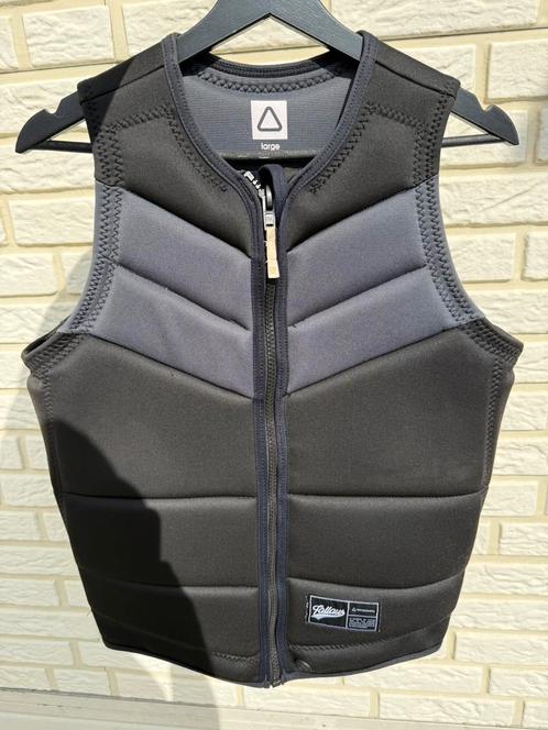 Follow vest, Watersport en Boten, Wakeboarden, Zo goed als nieuw, Ophalen
