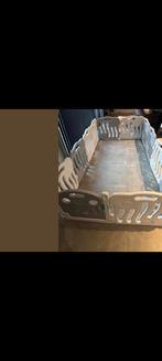 Playpen, Enlèvement