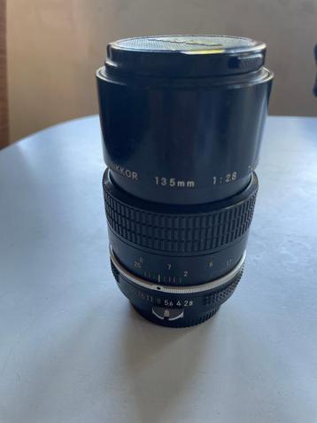 Nikkor 135mm f2.8 (zonder Ai) beschikbaar voor biedingen