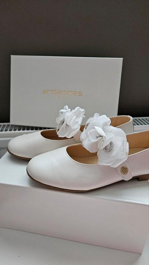 Communie schoentjes maat 33, Kinderen en Baby's, Kinderkleding | Schoenen en Sokken, Zo goed als nieuw, Schoenen, Meisje, Ophalen of Verzenden