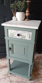 Table de chevet ancienne, Maison & Meubles, Chambre à coucher | Tables de chevet, Enlèvement