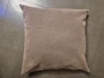 Kussens 50x50 cm kleur taupe, Huis en Inrichting, Woonaccessoires | Kussens, Ophalen, Zo goed als nieuw