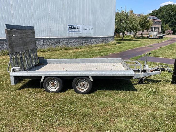 Hapert HV2700 machinetransporter met oprijklep, Zakelijke goederen, Machines en Bouw | Liften, Steigers en Ladders