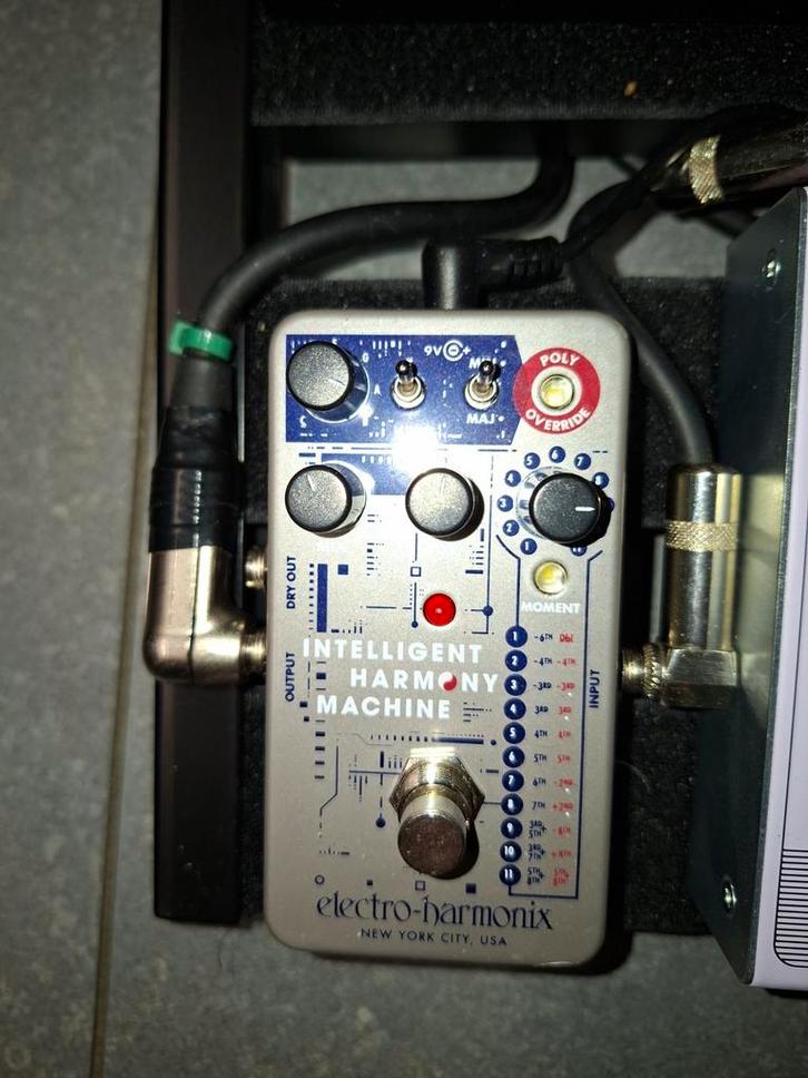 Gitaar effecten in nieuwstaat, met originele onbeschadigde v, Muziek en Instrumenten, Effecten, Zo goed als nieuw, Ophalen