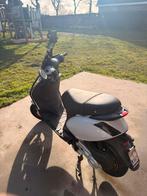 Piaggio zip, Fietsen en Brommers, Ophalen, Zo goed als nieuw