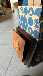 Wandbord voor brieven, Ophalen