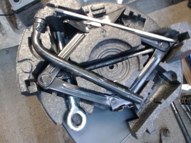 Kit roue de secours Volvo V40 1.6D2 84kw 2012-2017 LP/15173, Auto-onderdelen, Klein materiaal, Volvo, Gebruikt, Ophalen