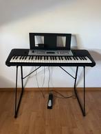 Yamaha piano met pedaal, Muziek en Instrumenten, Ophalen, Zo goed als nieuw