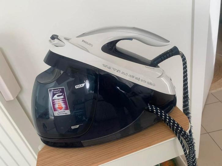 strijkijzer met stoomgenerator, Elektronische apparatuur, Strijkijzers en Strijkplanken, Gebruikt, Strijkijzer met snoer, Ophalen