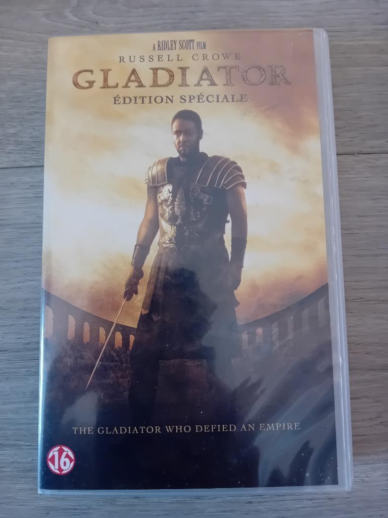 Cassette vhs gladiator, CD & DVD, VHS | Film, Enlèvement ou Envoi