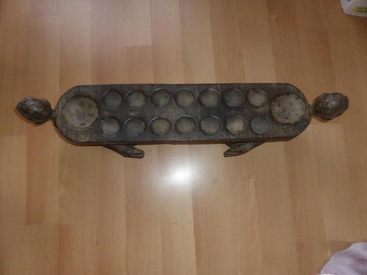 Houten kandelaar, Afrikaanse stijl (spel Mancala ?), Huis en Inrichting, Woonaccessoires | Overige, Gebruikt, Ophalen
