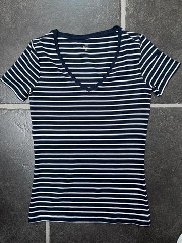 C&A : nieuw donkerblauw - wit  t-shirt diepe v-hals , mt S beschikbaar voor biedingen