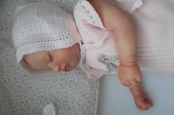 Reborn baby beschikbaar voor biedingen