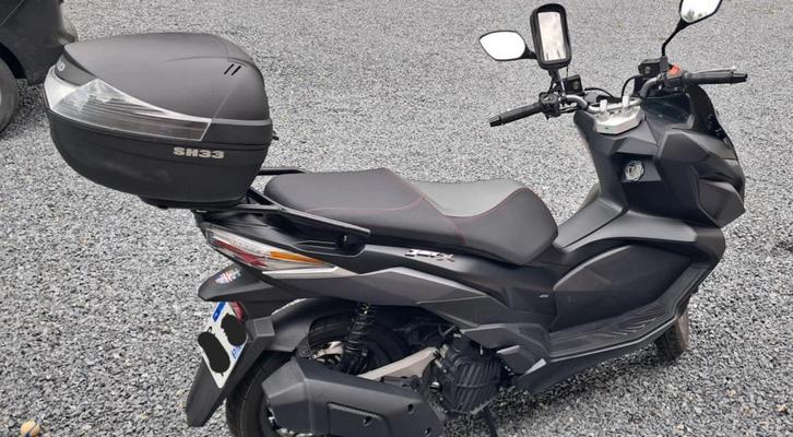 Sym jet 125 comme neuve 1086km, Fietsen en Brommers, Scooters | SYM, Zo goed als nieuw, Overige modellen, Benzine, Ophalen