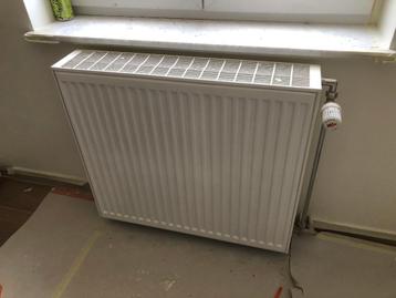 radiator in goede staat type 22  beschikbaar voor biedingen