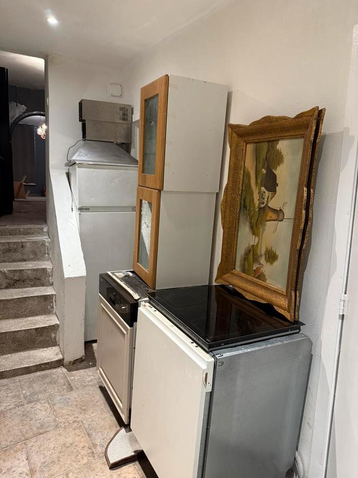 Garageverkoop / Rommelmarkt aan huis, Diversen, Rommelmarktspullen, Zo goed als nieuw, Ophalen