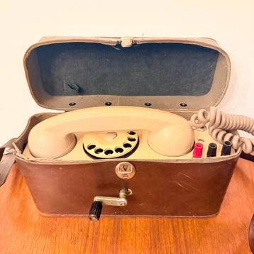 VINTAGE TELEFOON FAVA BL/BCA 80 1978 TESTTOESTEL MET KOFFER beschikbaar voor biedingen