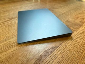 Apple magic trackpad (lightning) beschikbaar voor biedingen