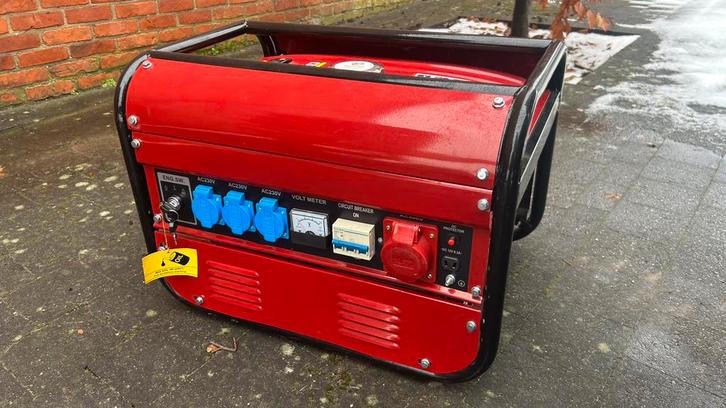 Stroomgroep/Agregaat Freimann, Doe-het-zelf en Bouw, Aggregaten, Zo goed als nieuw, Benzine, Ophalen